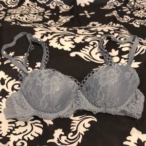 Victoria’s Secret bra 32B